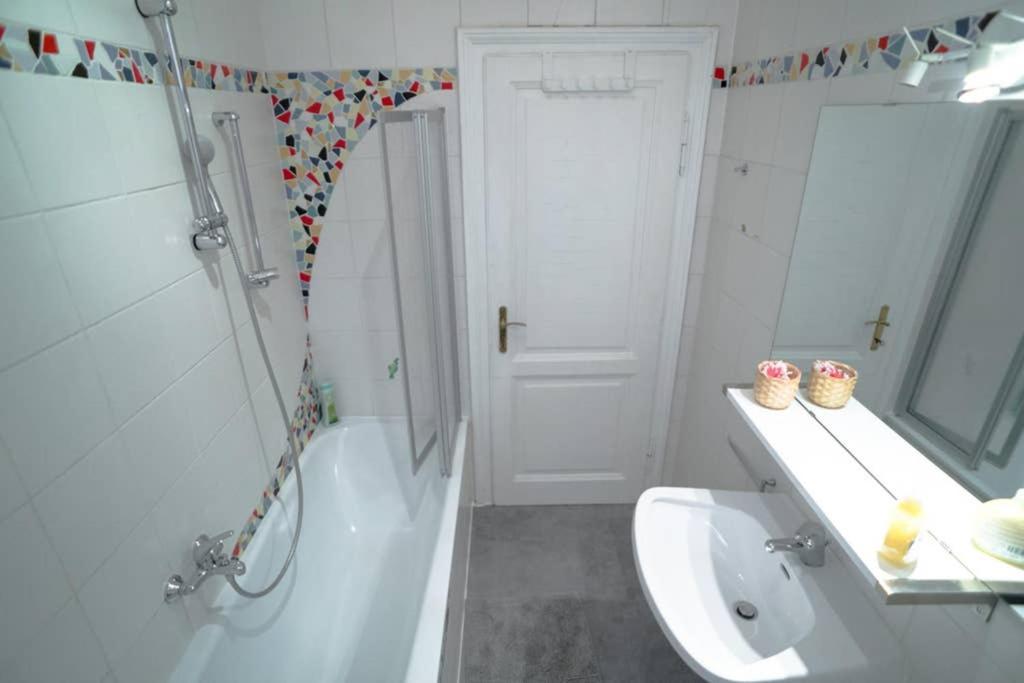 Cosy And Spacious Apartment In The Heart Of Innsbruck Zewnętrze zdjęcie